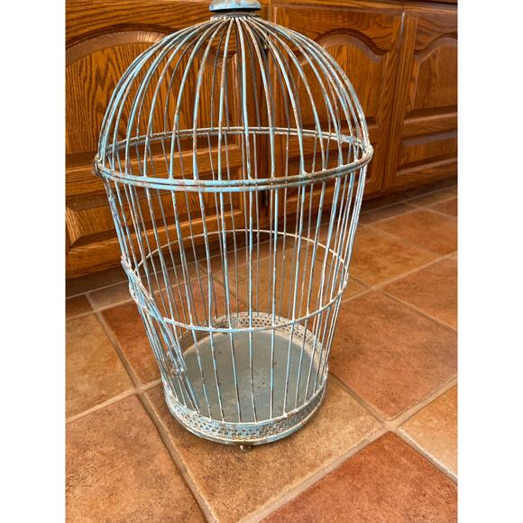Vintage salvaged distressed metal Bird cage - Picture 4 of 9